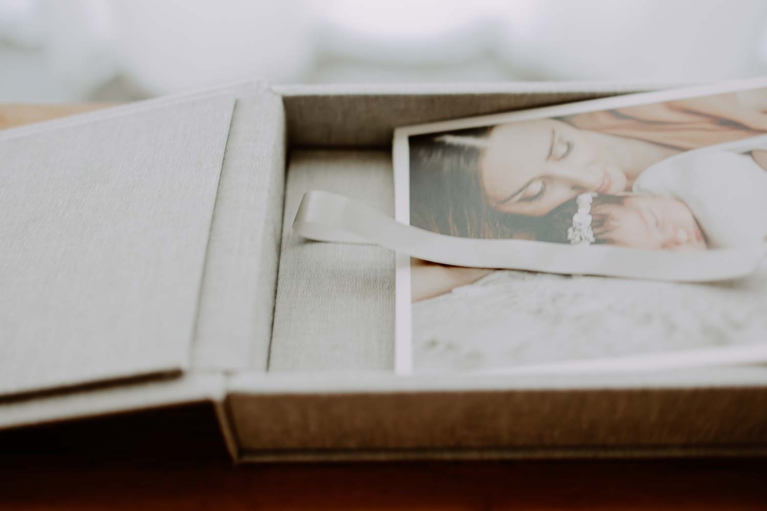 moniwoerlefotografiefotostudiobabyfotografinaugsburg_studio-produkte23088